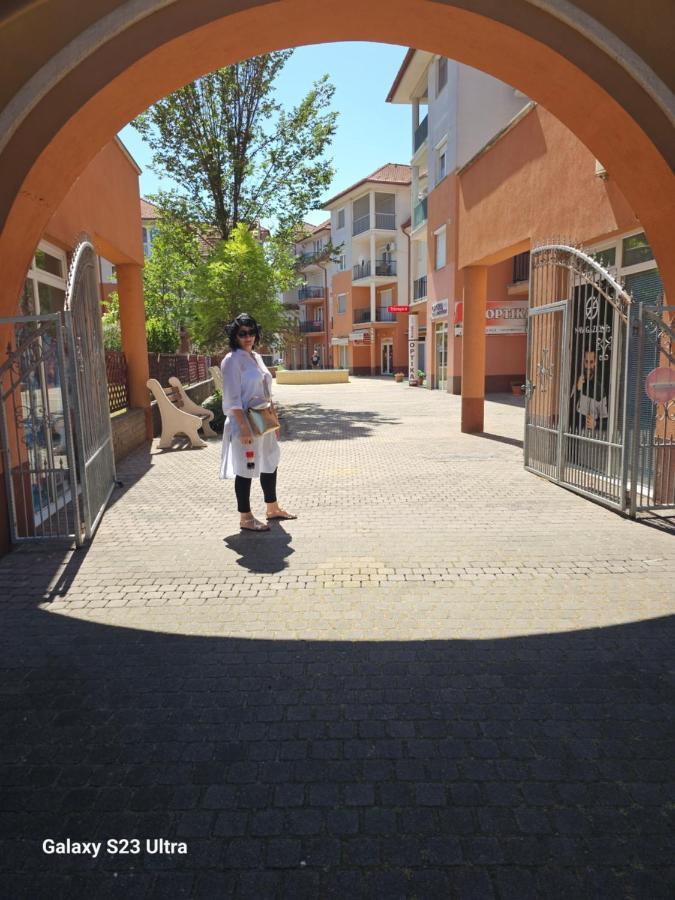 Tilla Apartman Hajdúszoboszló Extérieur photo