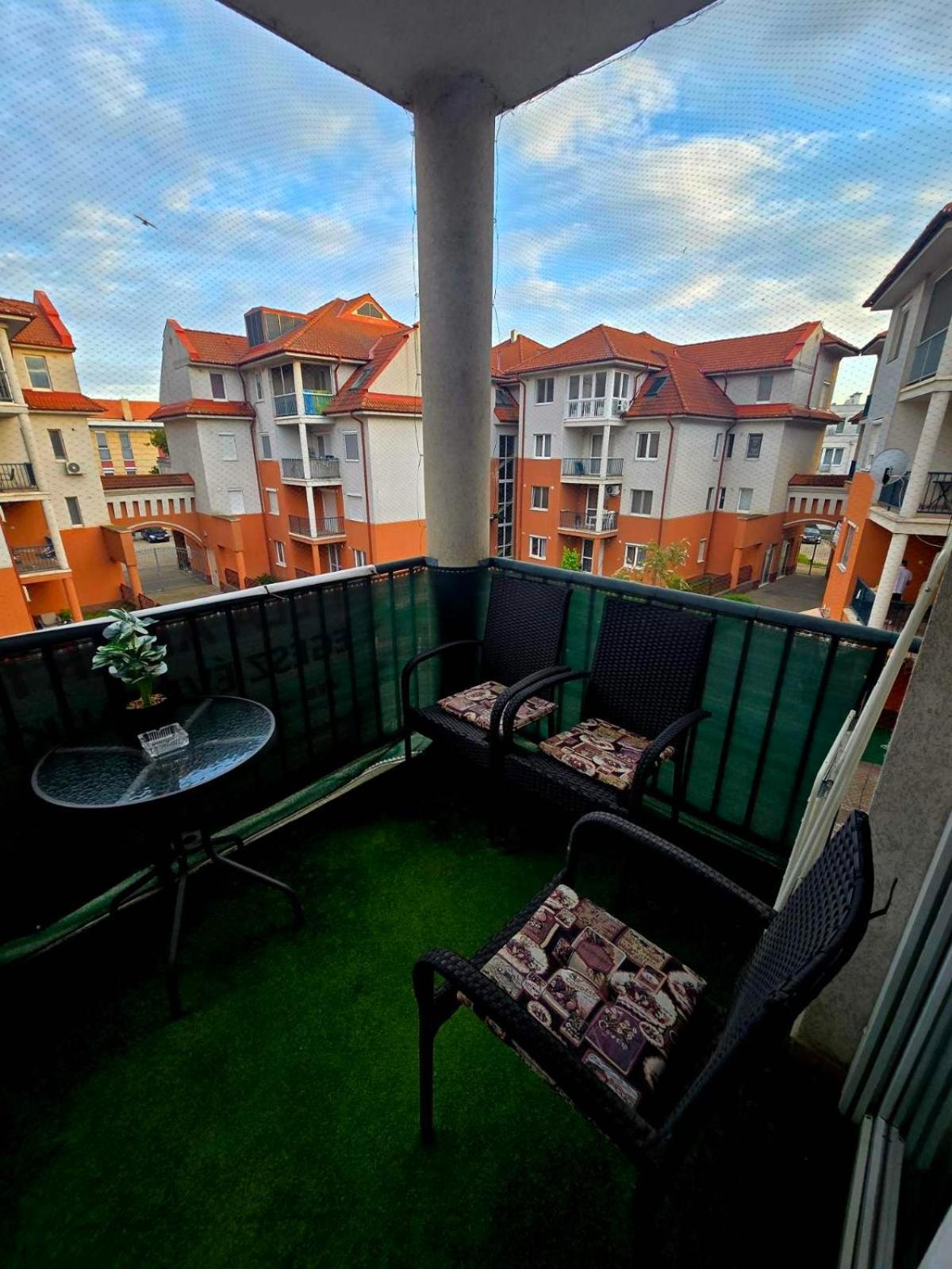 Tilla Apartman Hajdúszoboszló Extérieur photo