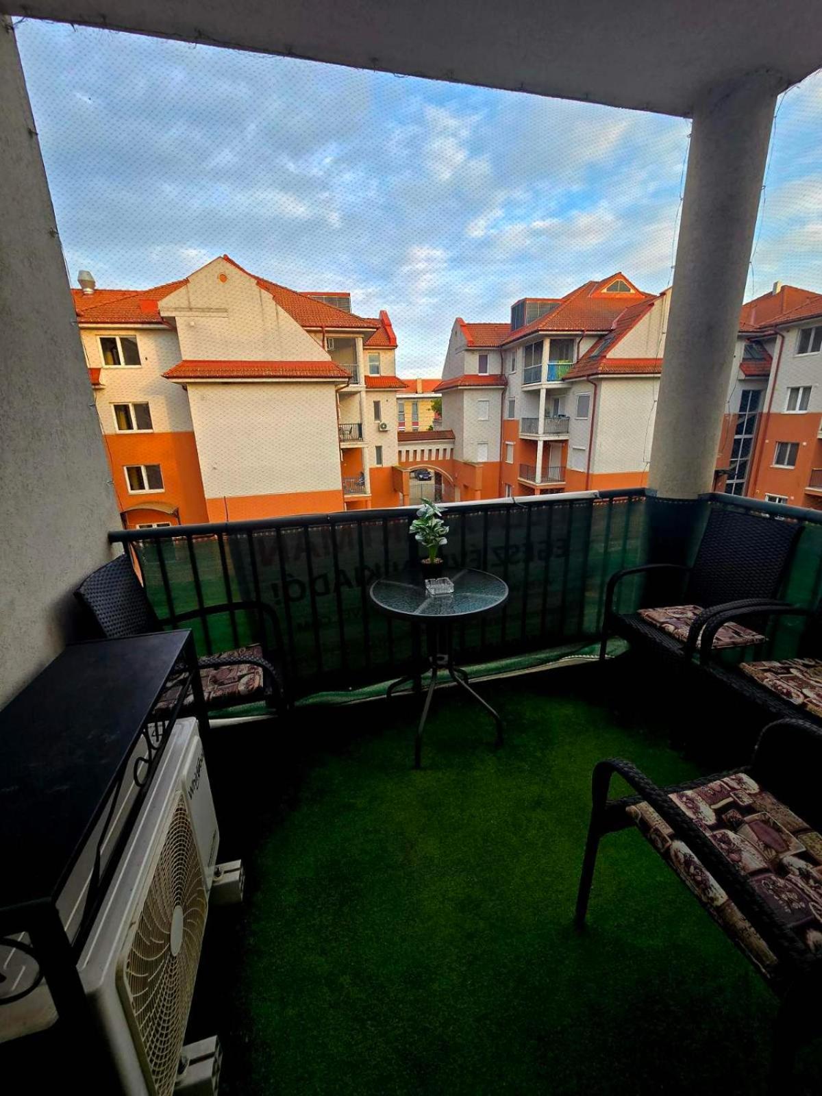 Tilla Apartman Hajdúszoboszló Extérieur photo